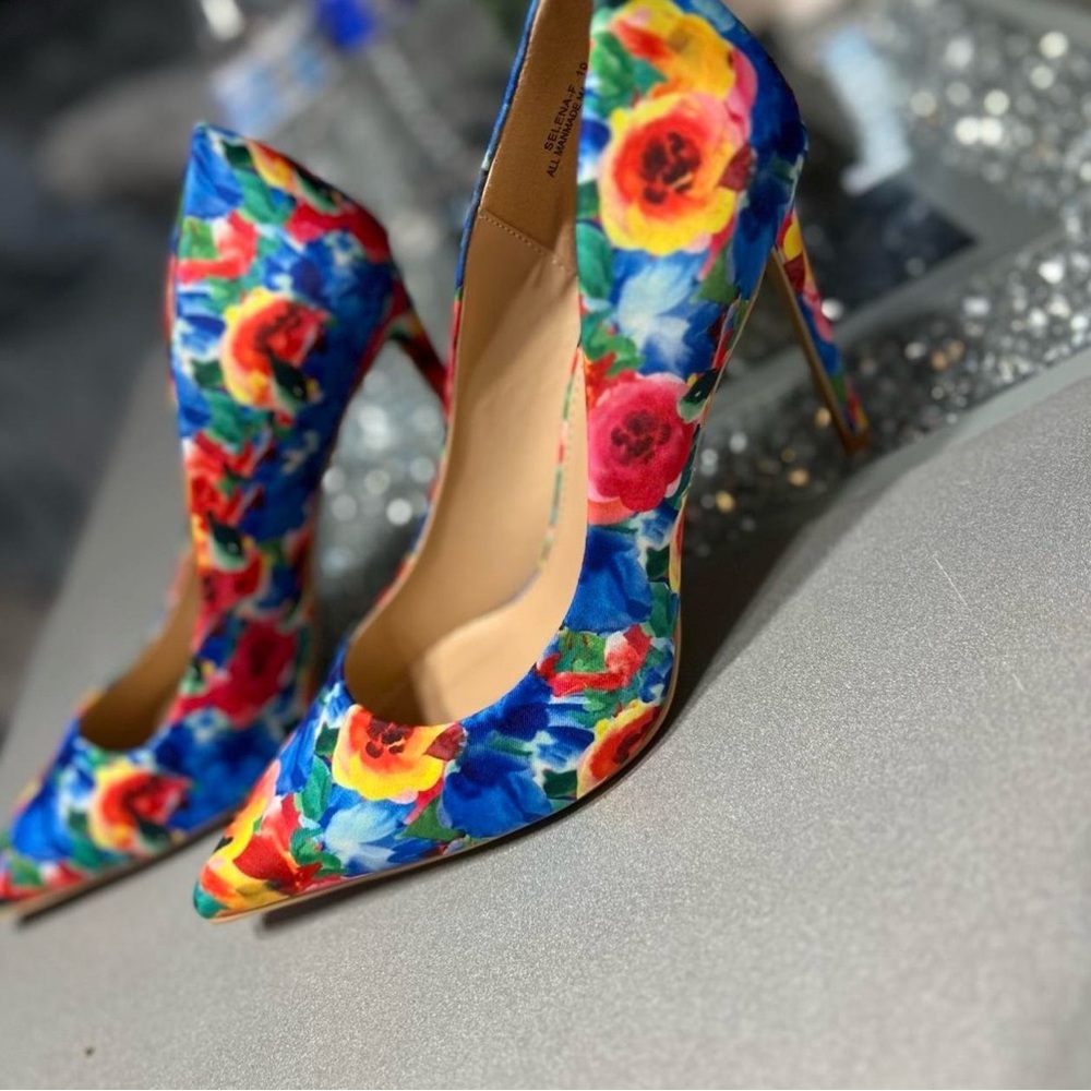 Floral Print Heels by - Picture 2 of 7